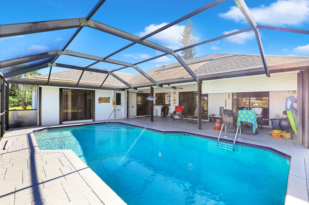 1514 SE 10th Pl, Cape Coral, FL 33990