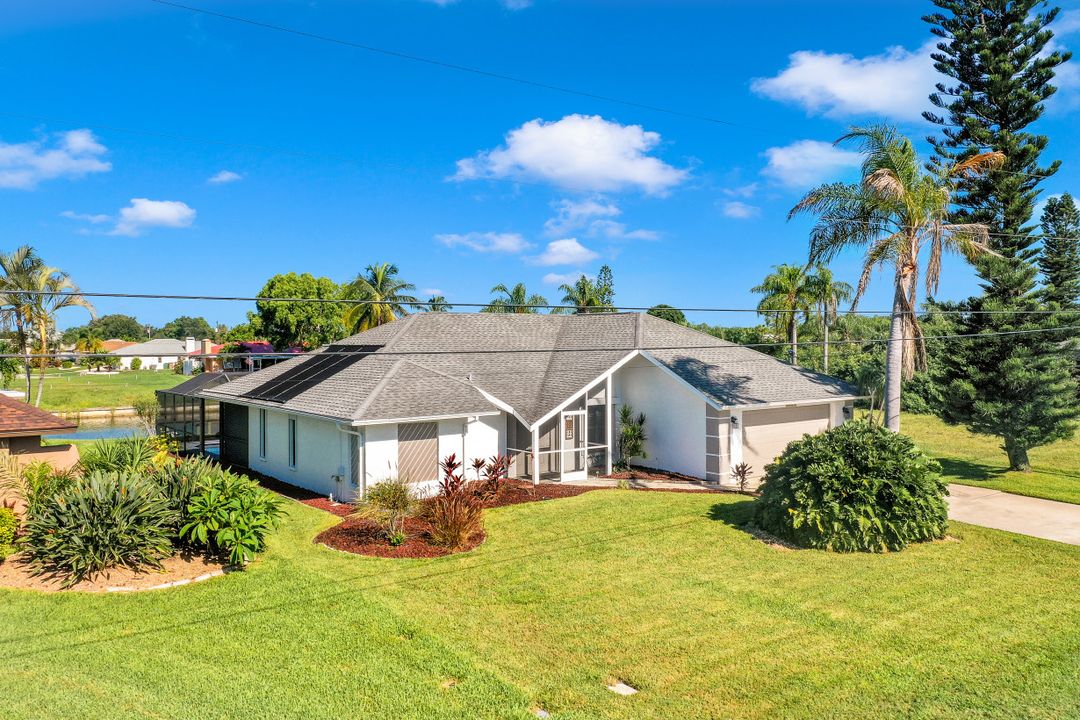 1514 SE 10th Pl, Cape Coral, FL 33990