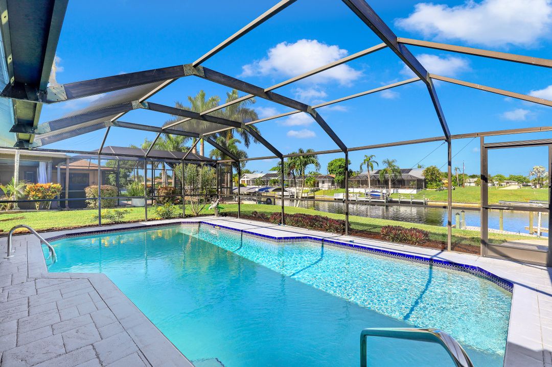 1514 SE 10th Pl, Cape Coral, FL 33990