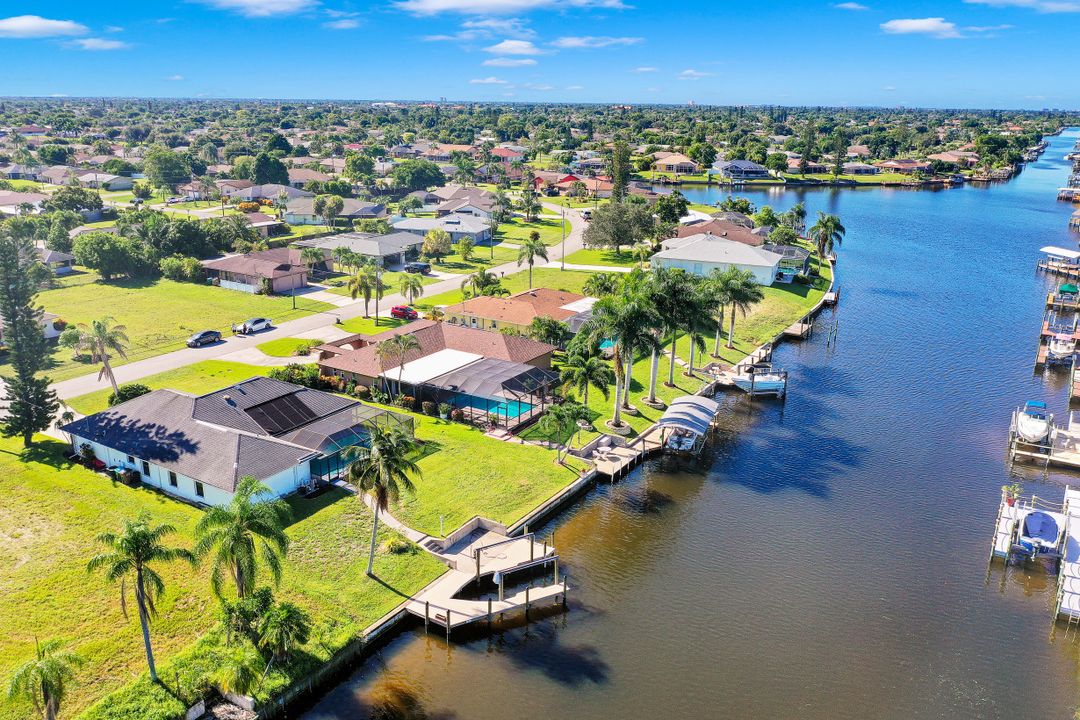 1514 SE 10th Pl, Cape Coral, FL 33990