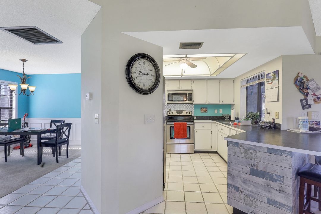 1514 SE 10th Pl, Cape Coral, FL 33990