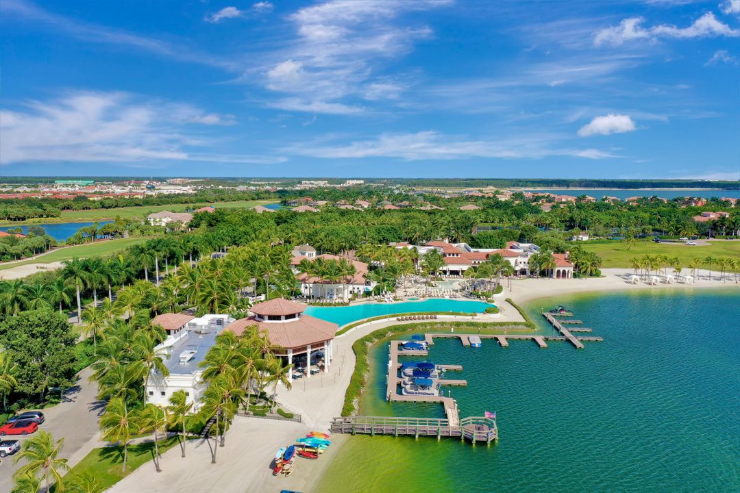 10461 Trevi Isle Wy, Miromar Lakes, FL 33913