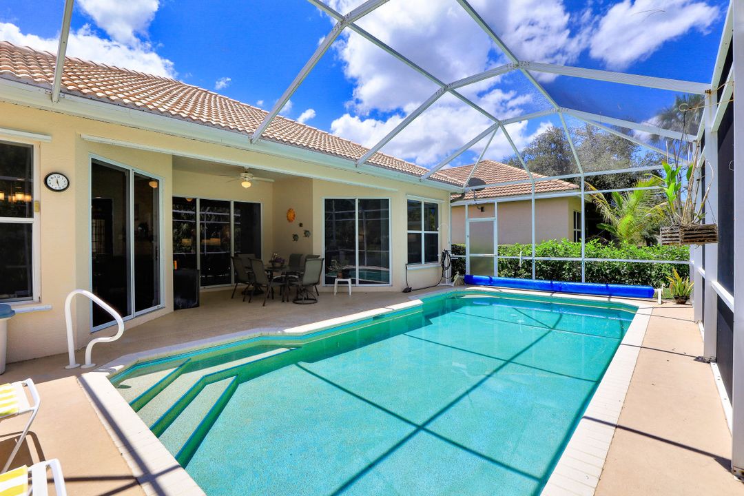 6095 Manchester Pl, Naples, FL 34110