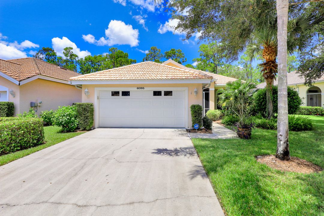 6095 Manchester Pl, Naples, FL 34110