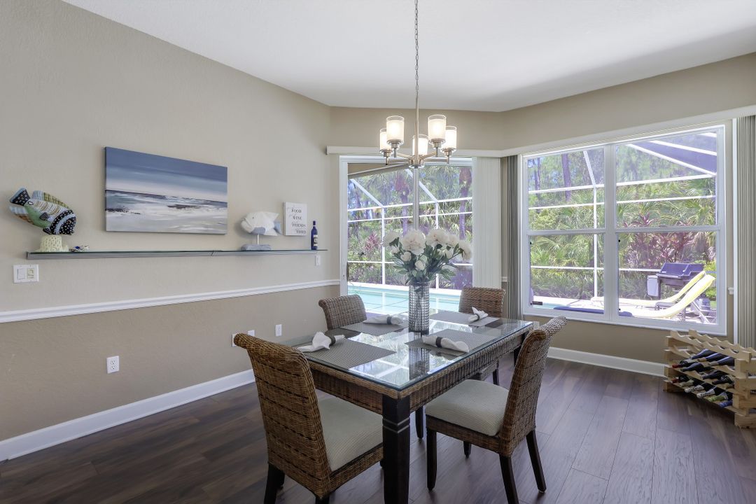 6095 Manchester Pl, Naples, FL 34110