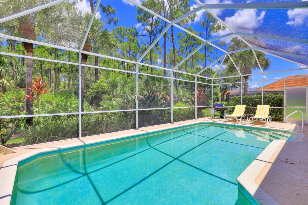 6095 Manchester Pl, Naples, FL 34110