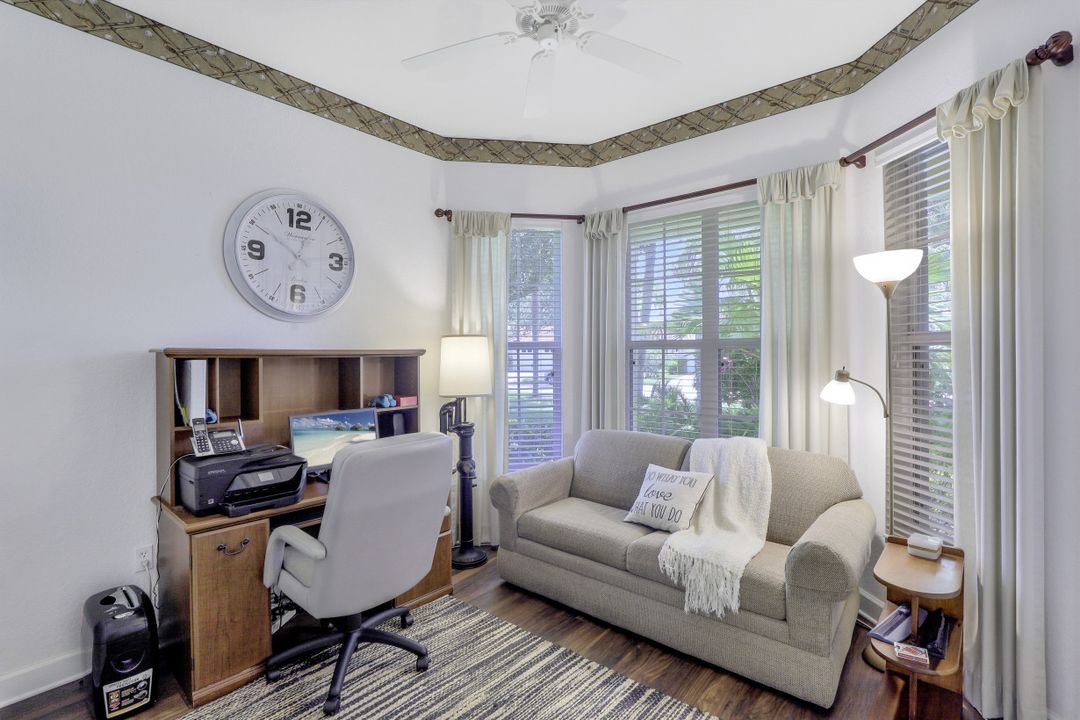 6095 Manchester Pl, Naples, FL 34110