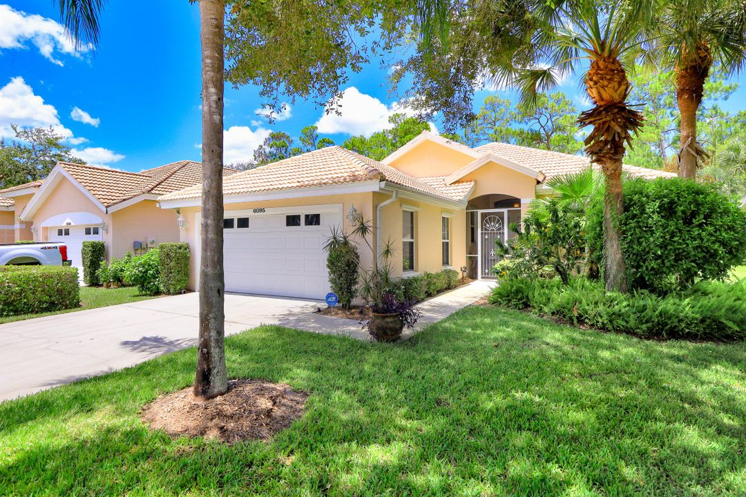 6095 Manchester Pl, Naples, FL 34110