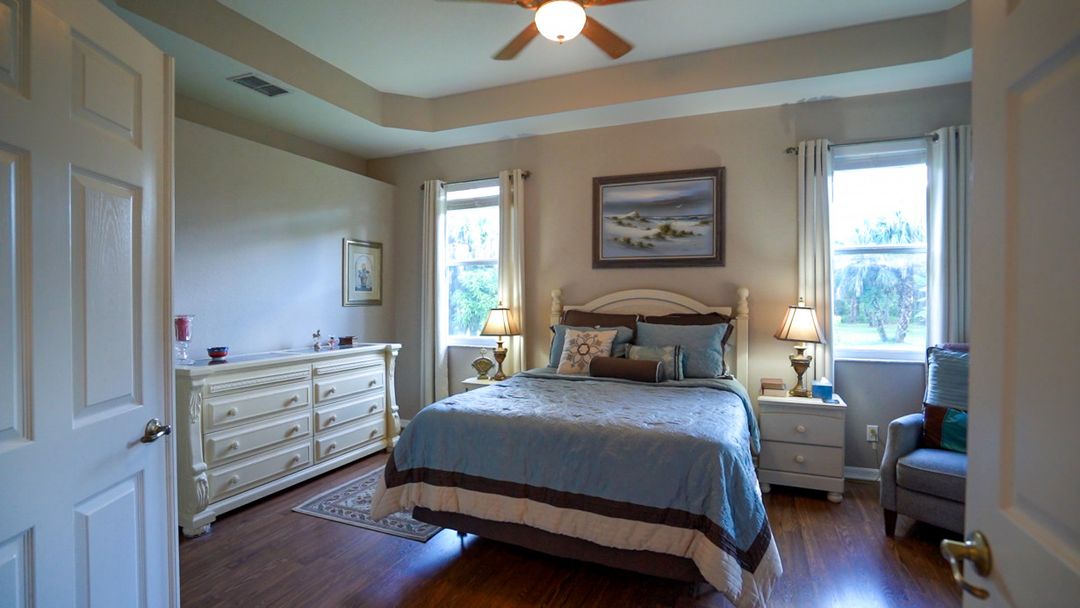 220 13th St SW, Naples, FL 34117