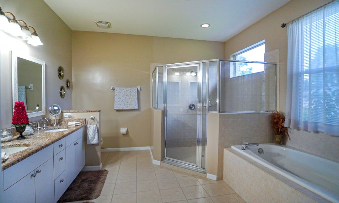 220 13th St SW, Naples, FL 34117