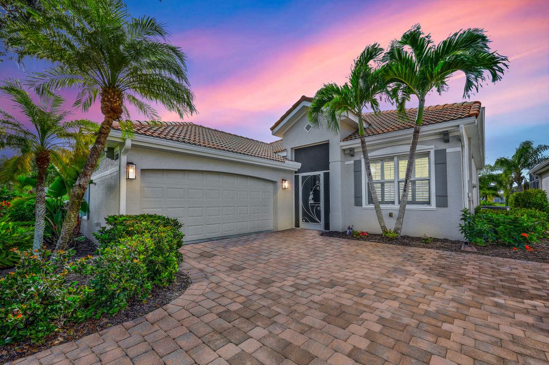 3376 Sandpiper Way, Naples, FL 34109