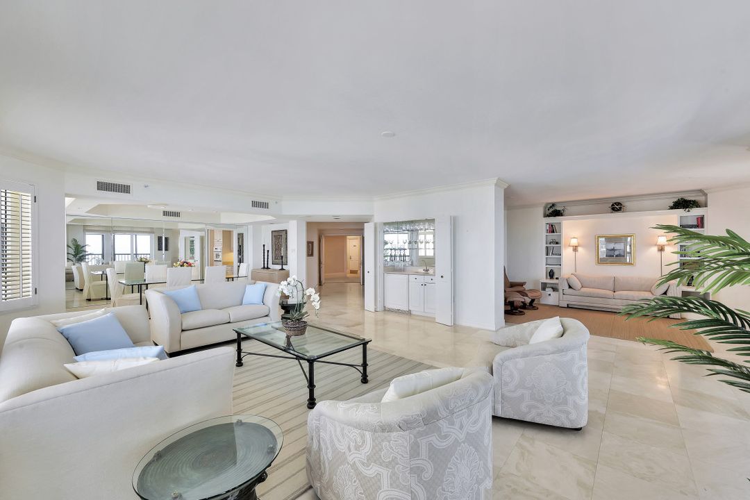 8171 Bay Colony Dr #1704, Naples, FL 34108