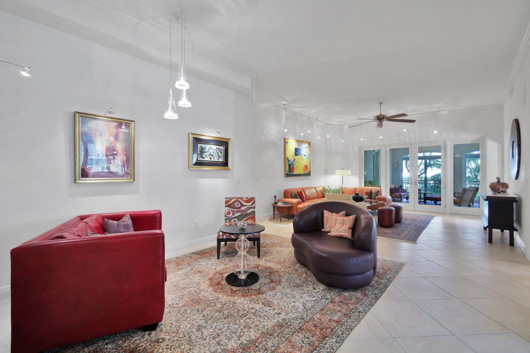6501 Crown Colony Pl #102, Naples, FL 34108