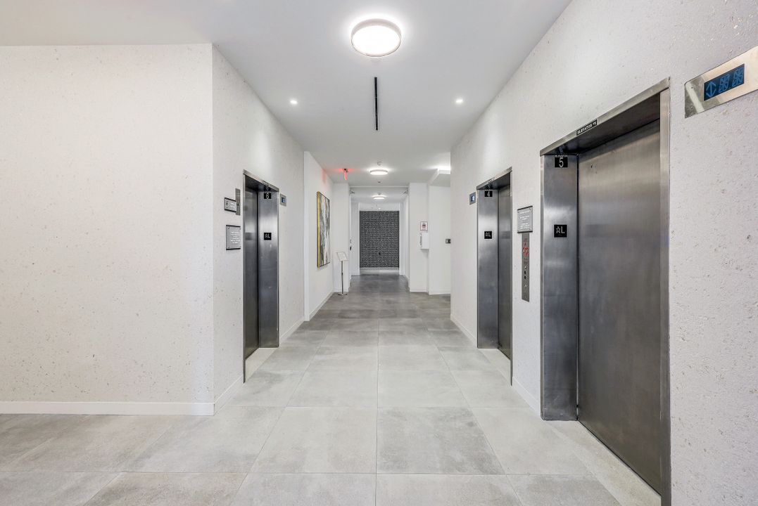 320 Seaview Ct #708, Marco Island, FL 34145