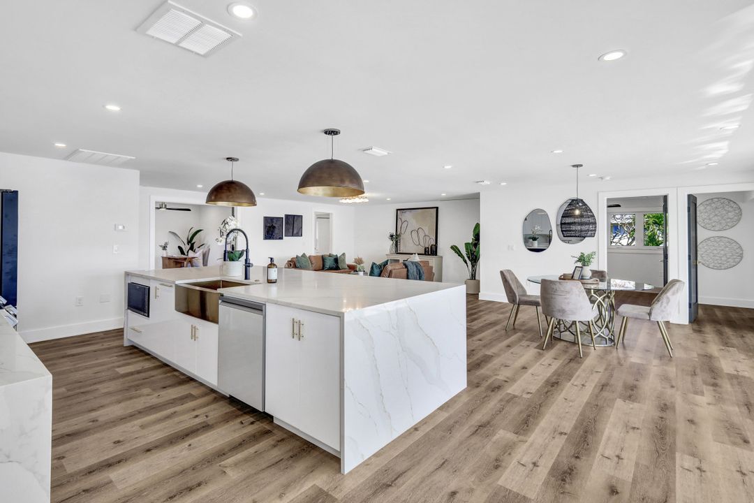 1475 Sand Castle Rd, Sanibel, FL 33957