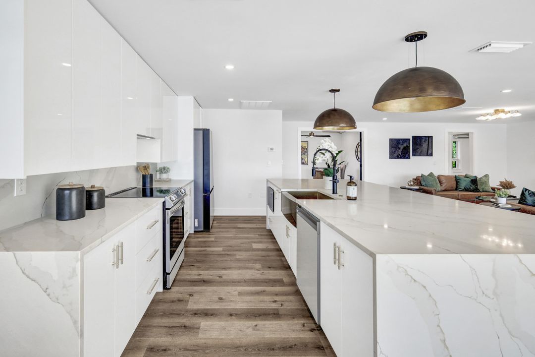 1475 Sand Castle Rd, Sanibel, FL 33957
