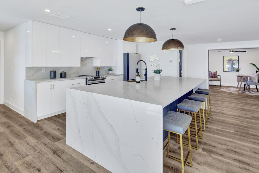1475 Sand Castle Rd, Sanibel, FL 33957