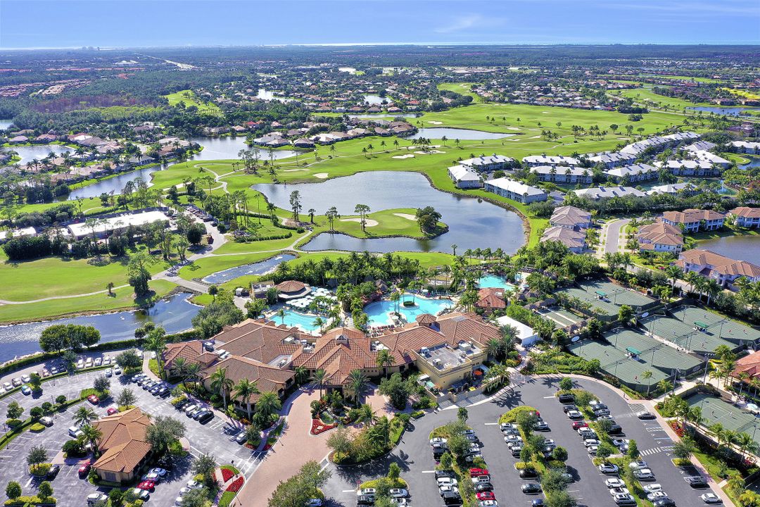 6721 Calumet Dr, Naples, FL 34113