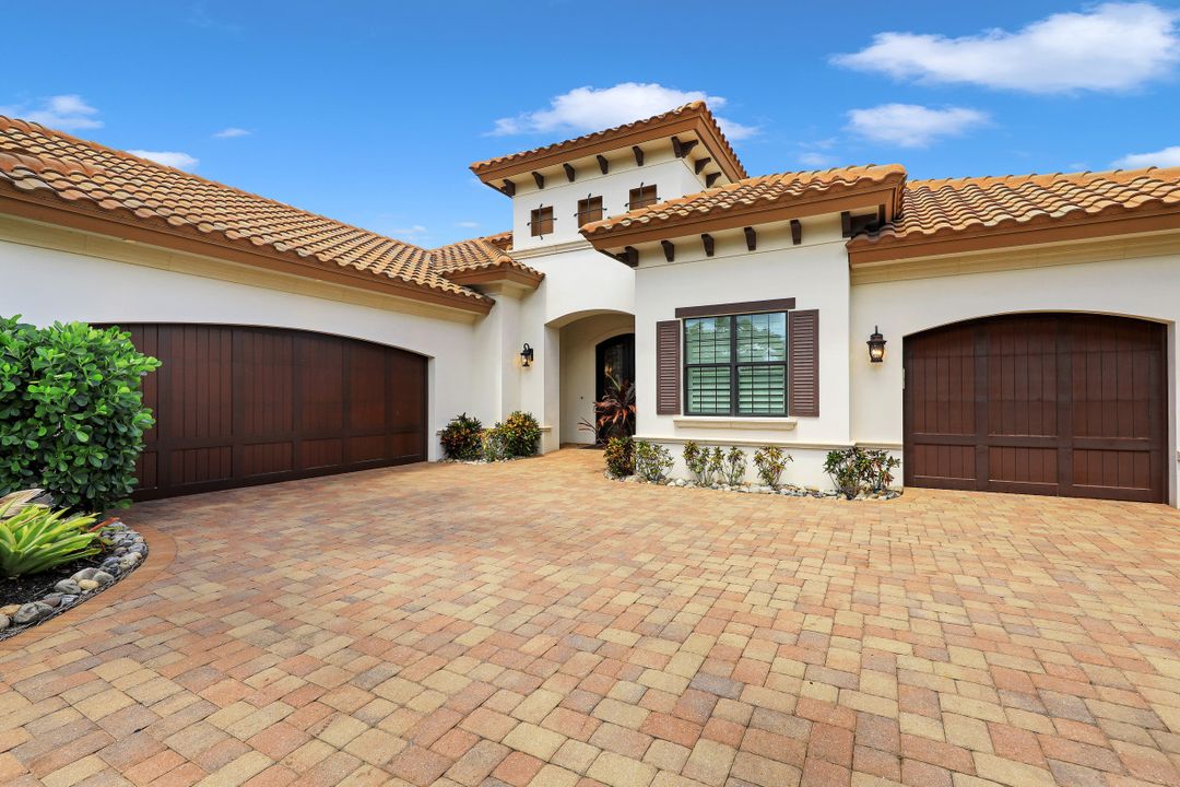 11812 Via Salerno Way, Miromar Lakes, FL 33913