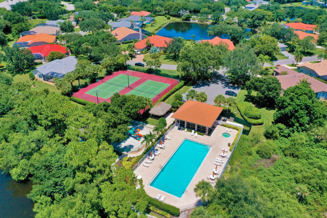 25610 Springtide Ct, Bonita Springs, FL 34135