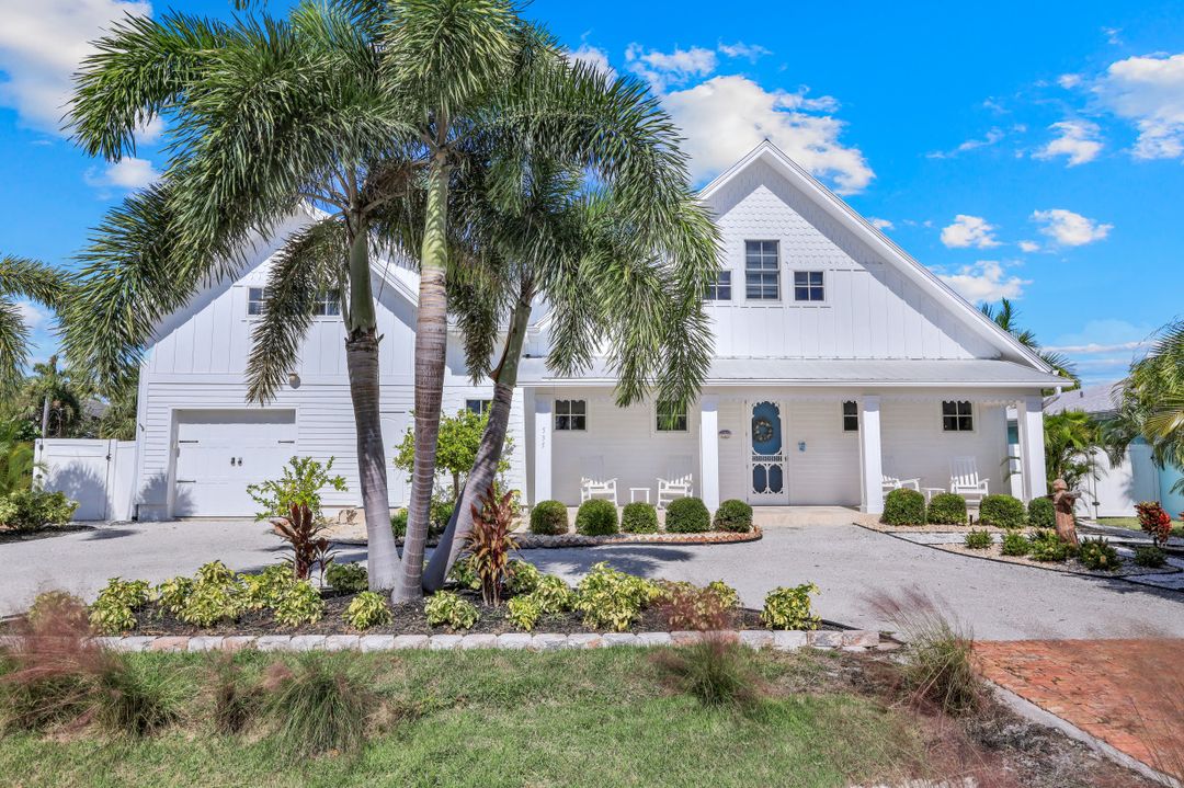 535 93rd Ave N, Naples, FL 34108