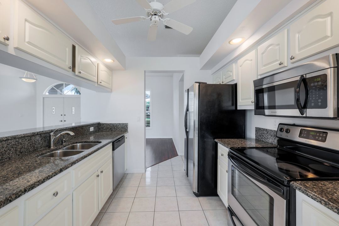 12790 Vista Pine Cir, Fort Myers, FL 33913