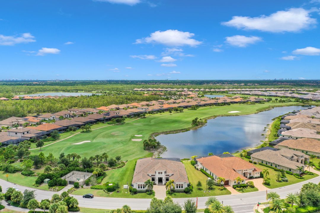 9105 Esplanade Blvd, Naples, FL 34119