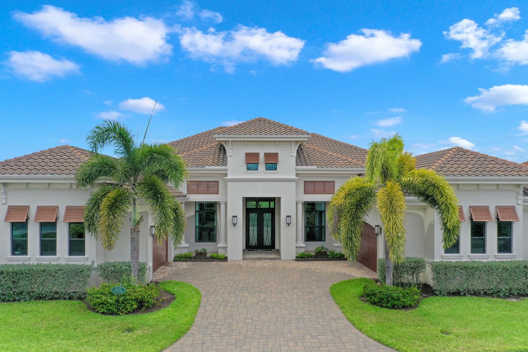 9105 Esplanade Blvd, Naples, FL 34119