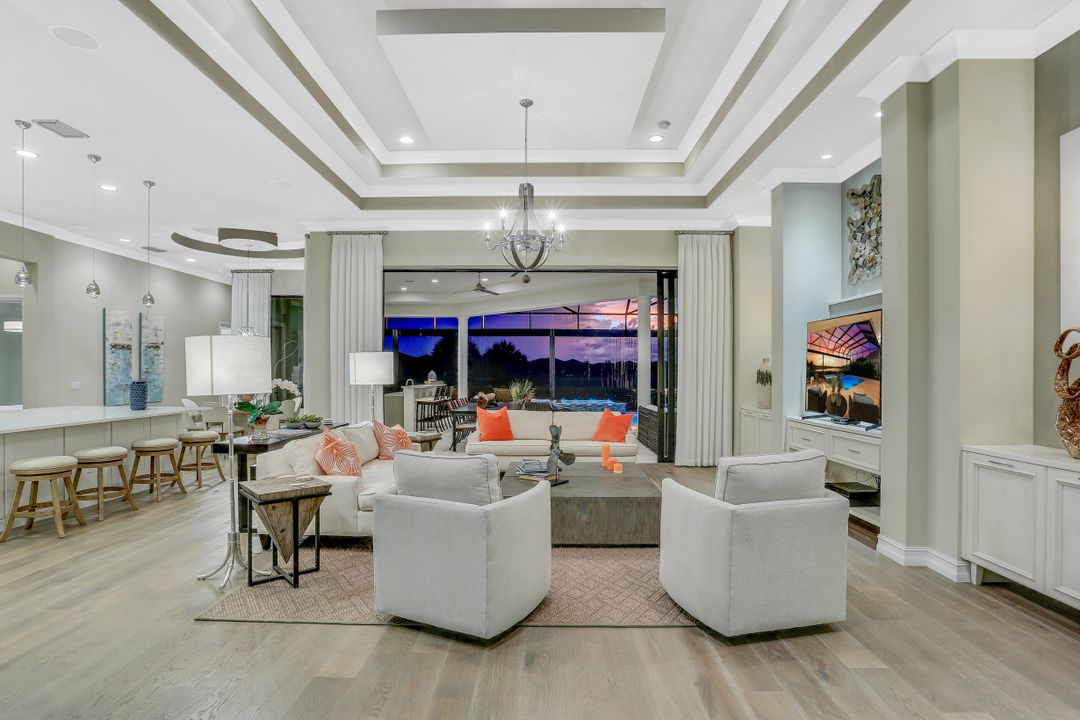 9105 Esplanade Blvd, Naples, FL 34119