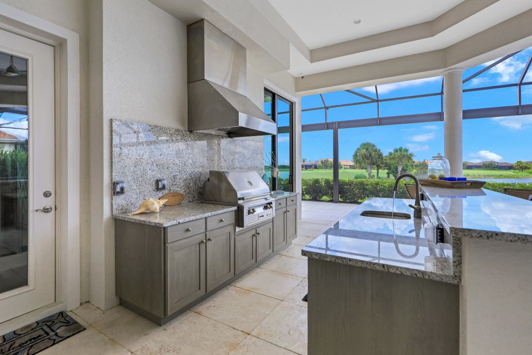 9105 Esplanade Blvd, Naples, FL 34119