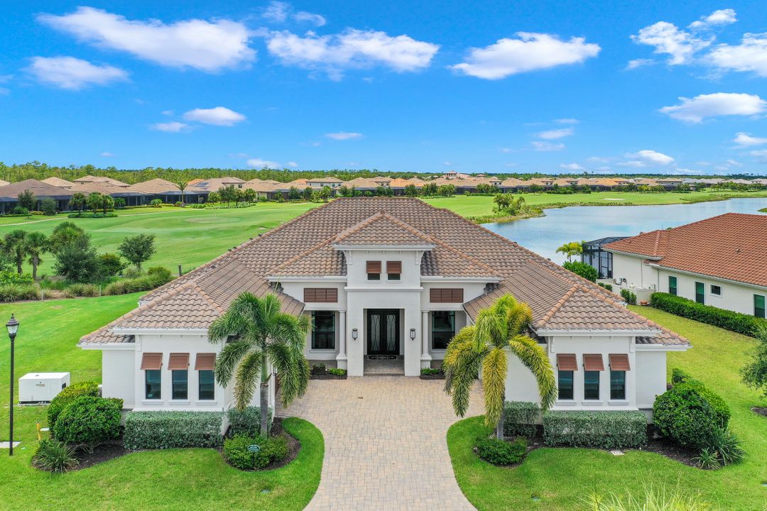 9105 Esplanade Blvd, Naples, FL 34119