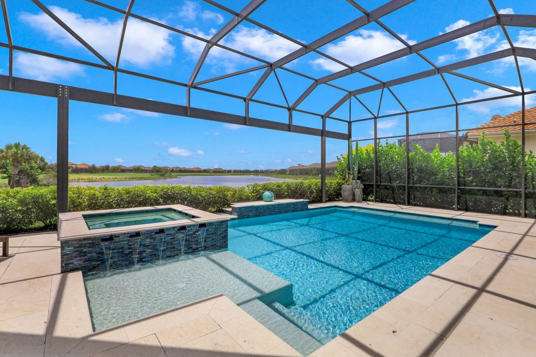 9105 Esplanade Blvd, Naples, FL 34119