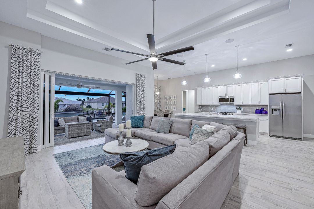 718 NW 36th Ave, Cape Coral, FL 33993