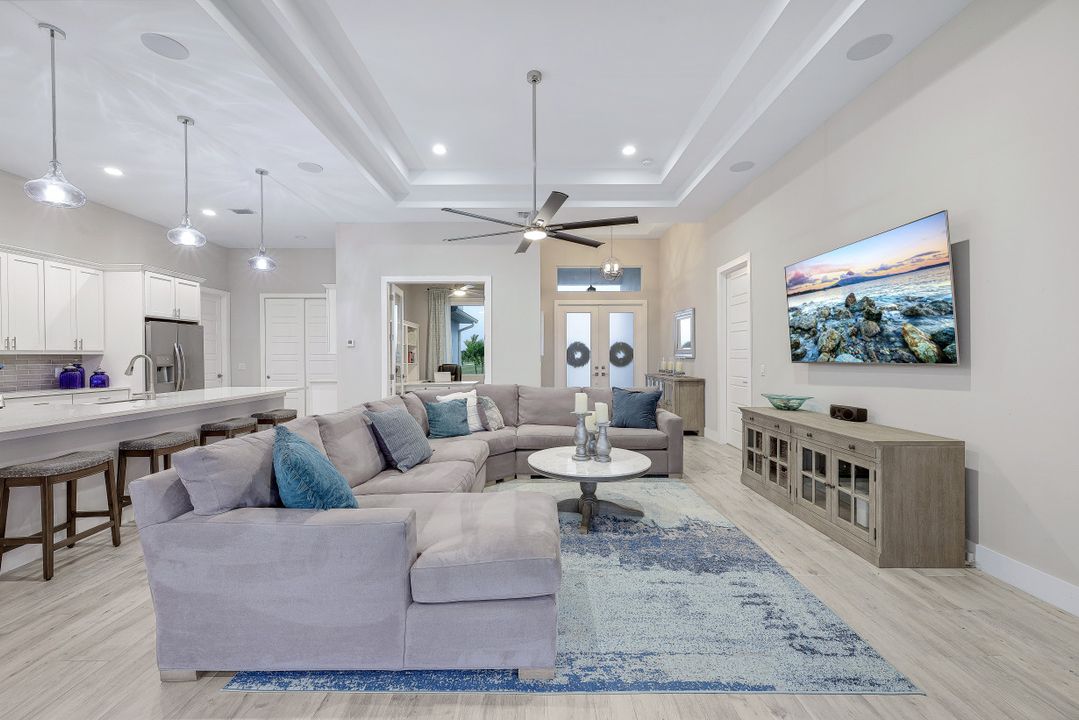 718 NW 36th Ave, Cape Coral, FL 33993