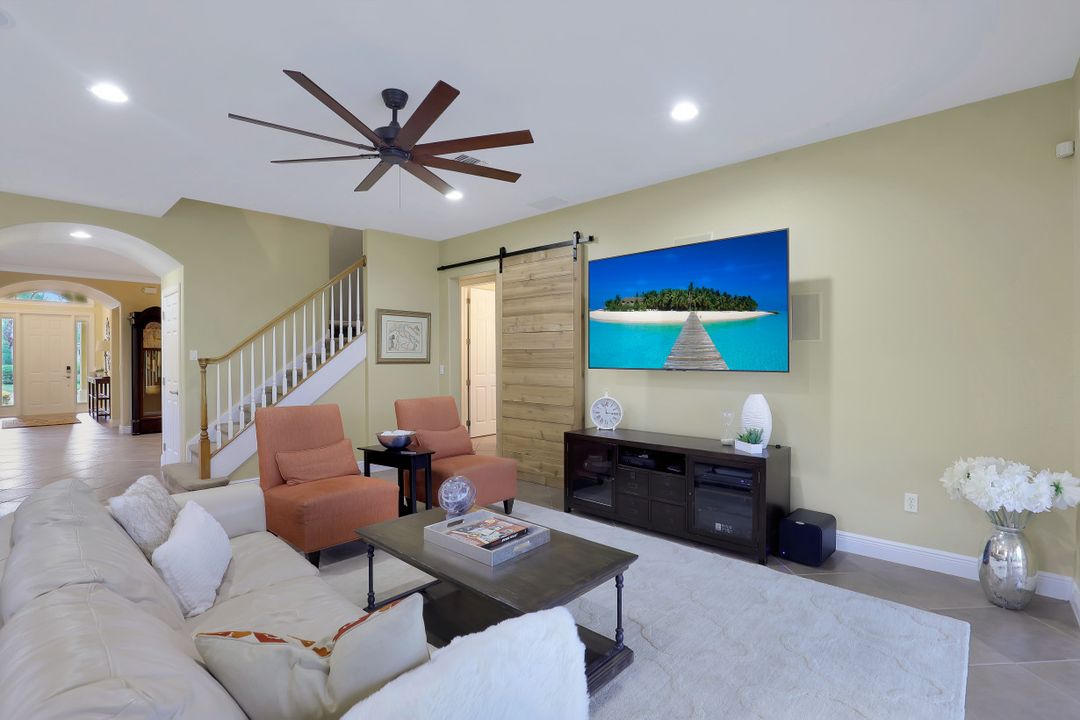 12656 Biscayne Ct, Naples, FL 34105