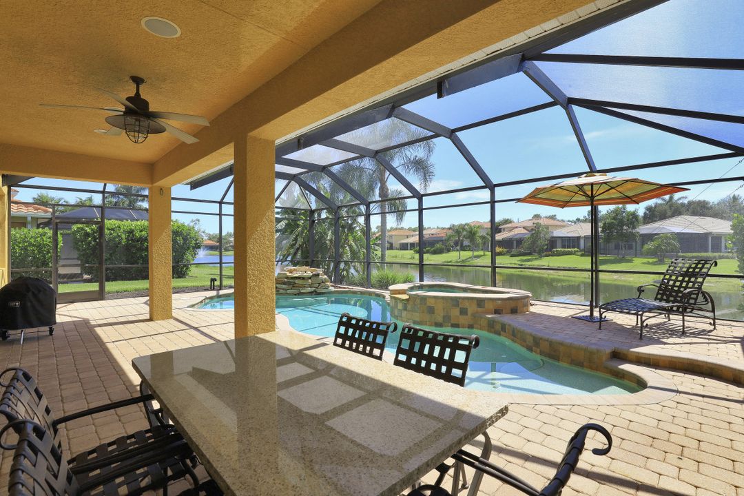 12656 Biscayne Ct, Naples, FL 34105