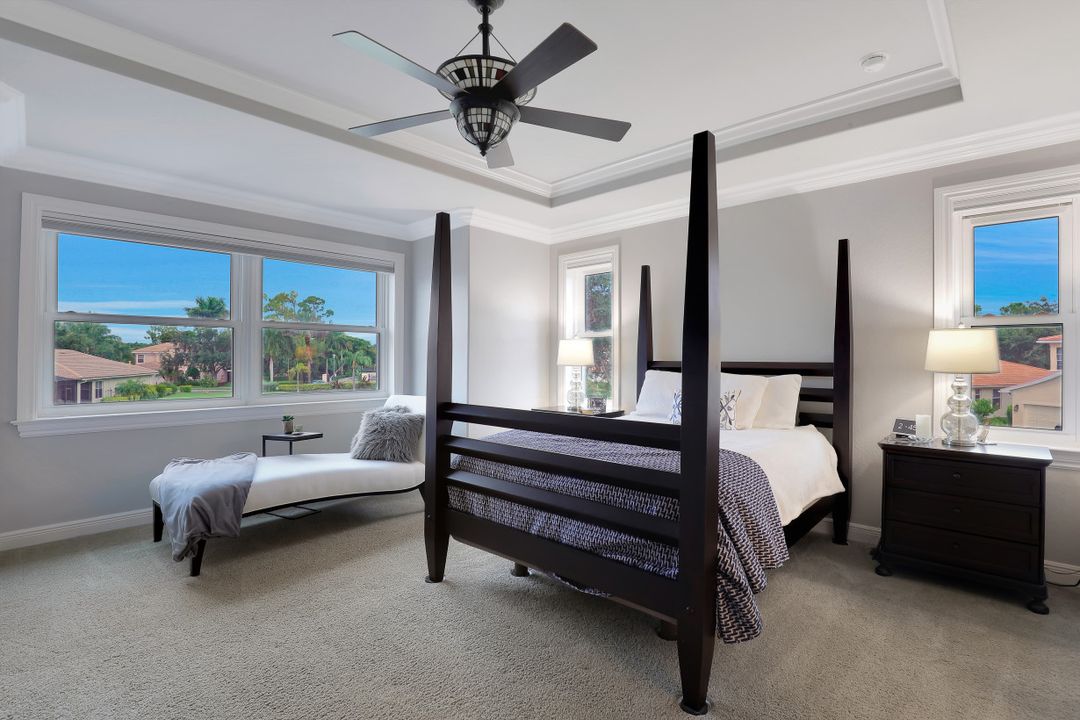 12656 Biscayne Ct, Naples, FL 34105