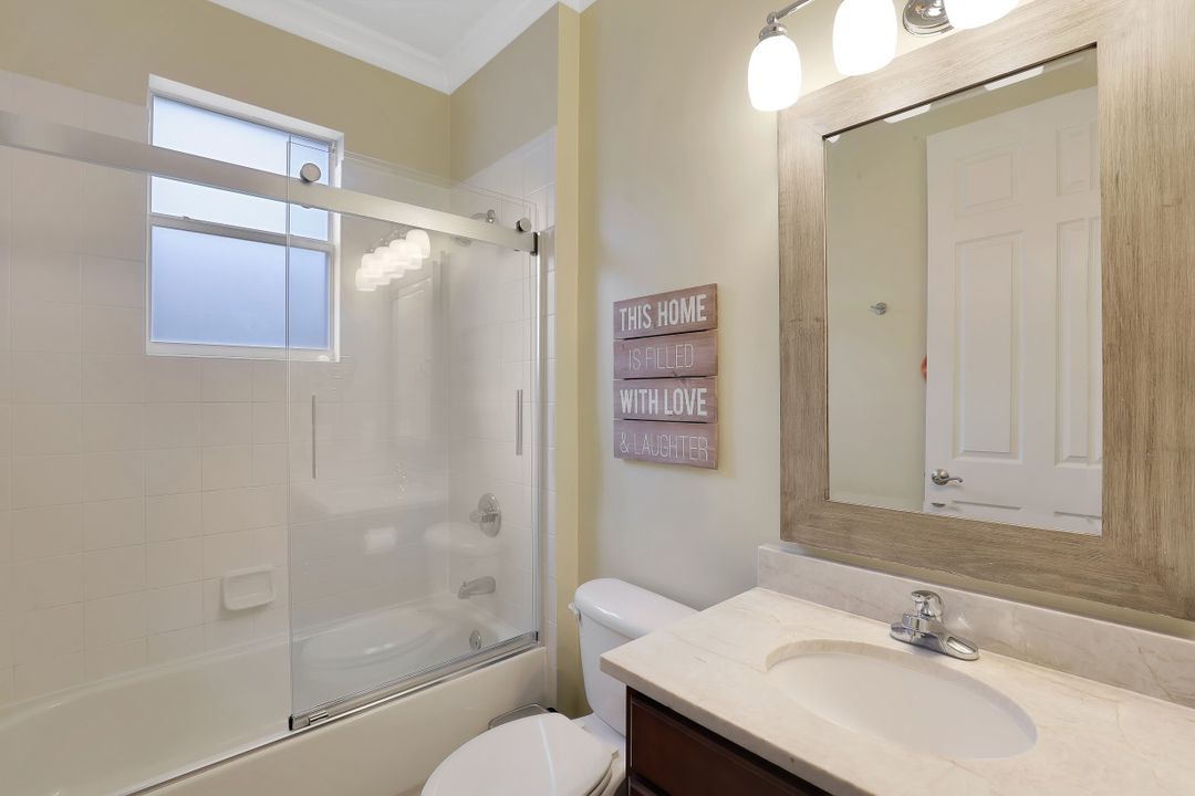 12656 Biscayne Ct, Naples, FL 34105