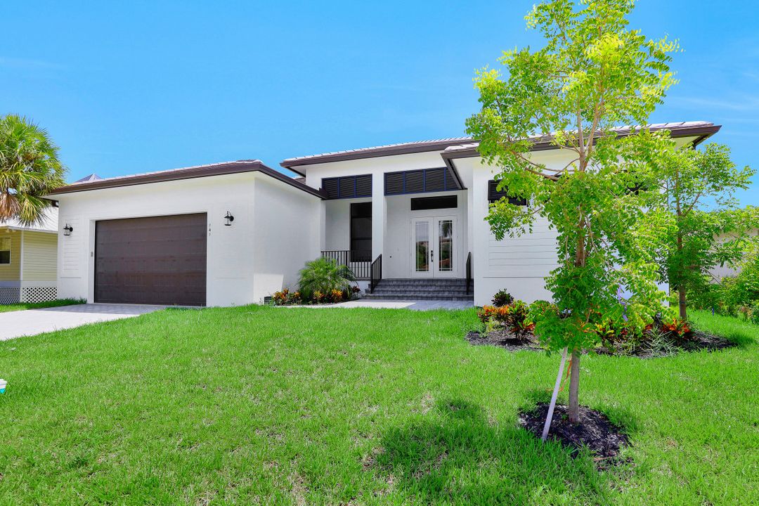141 W Flamingo Cir, Marco Island, FL 34145