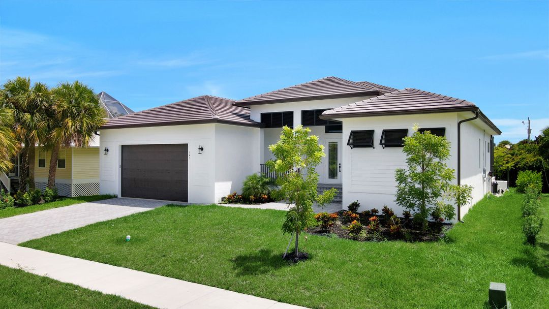 141 W Flamingo Cir, Marco Island, FL 34145