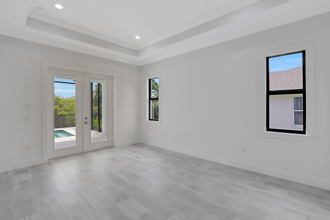 141 W Flamingo Cir, Marco Island, FL 34145