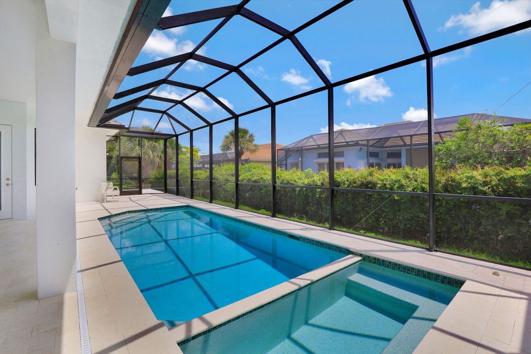 141 W Flamingo Cir, Marco Island, FL 34145