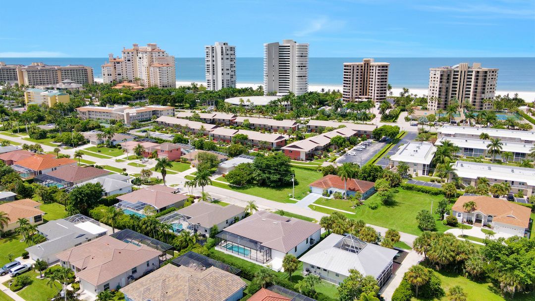 141 W Flamingo Cir, Marco Island, FL 34145