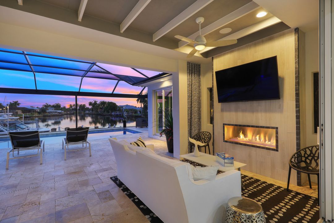 1214 El Dorado Pkwy E, Cape Coral, FL 33904