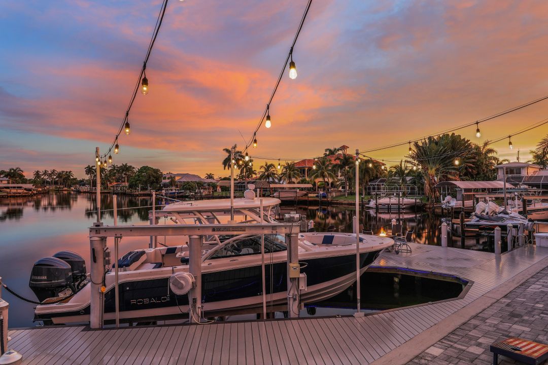 1214 El Dorado Pkwy E, Cape Coral, FL 33904