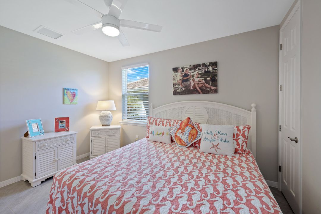 14551 Edgewater Cir, Naples, FL 34114