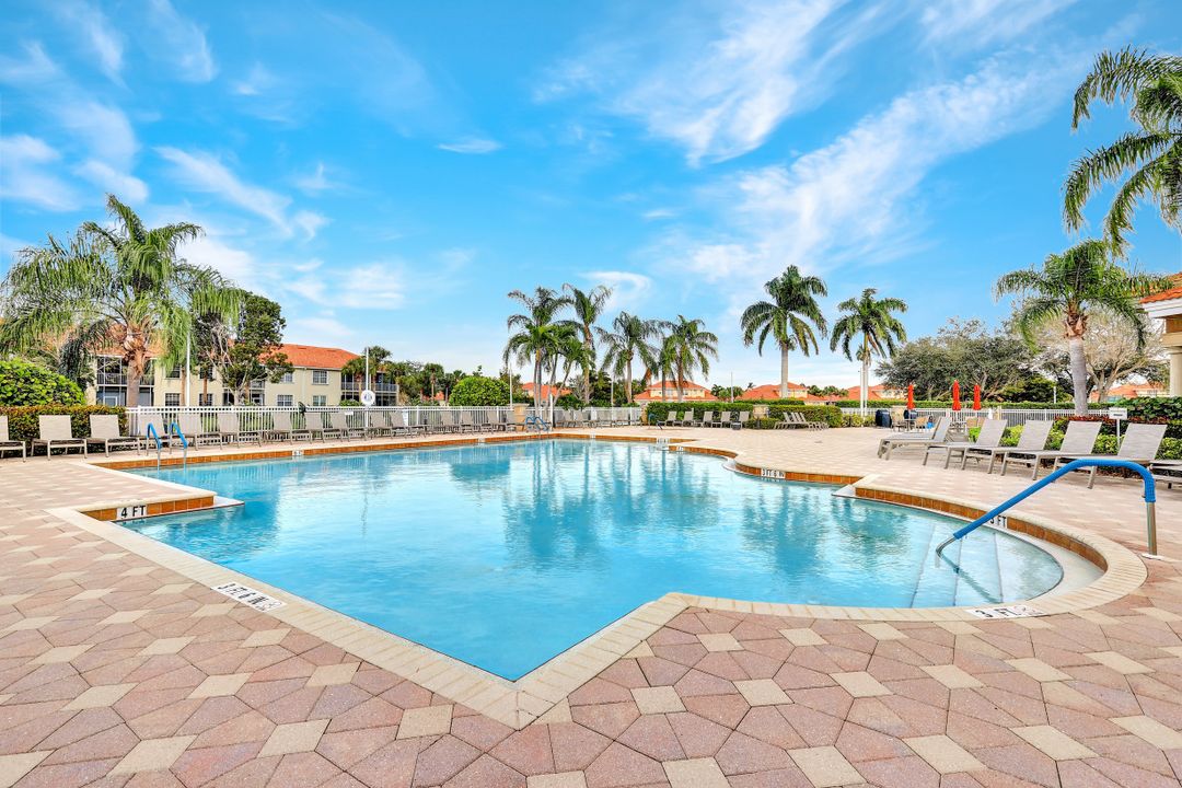 5600 Chelsey Ln #201, Fort Myers, FL 33912