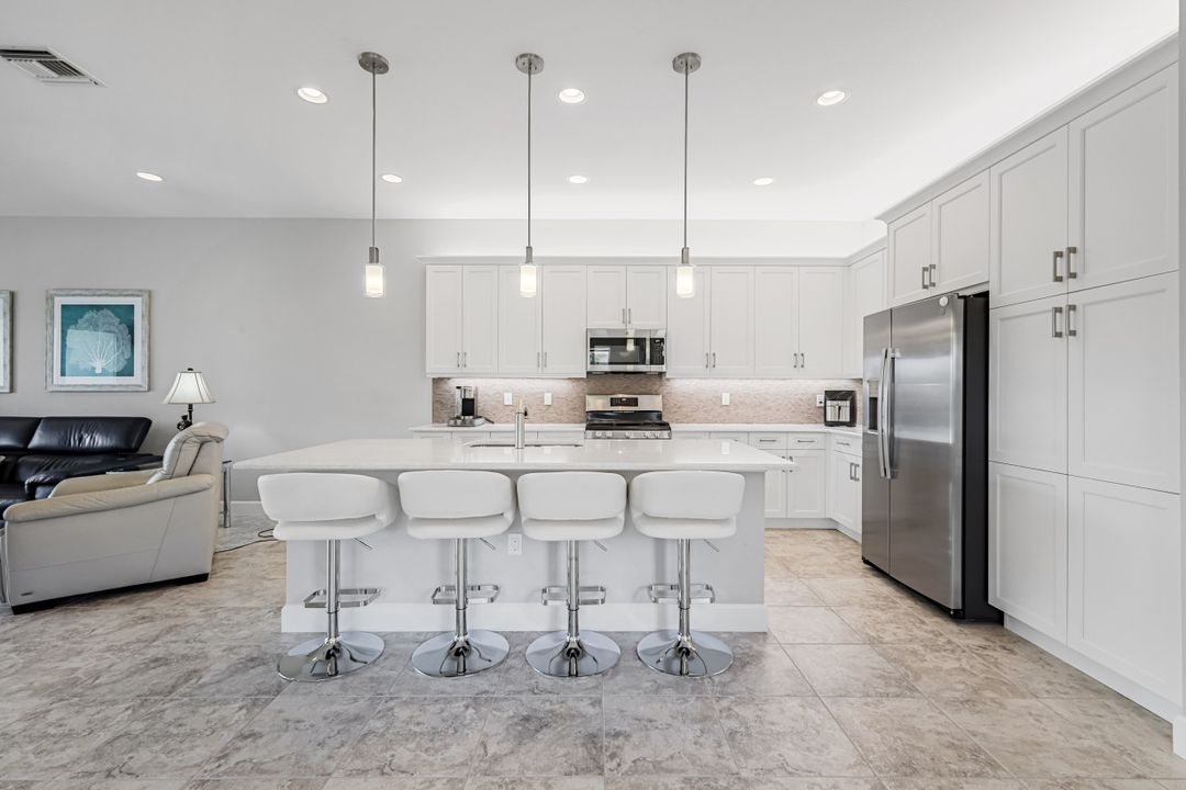 28584 Lobos Cir, Bonita Springs, FL 34135