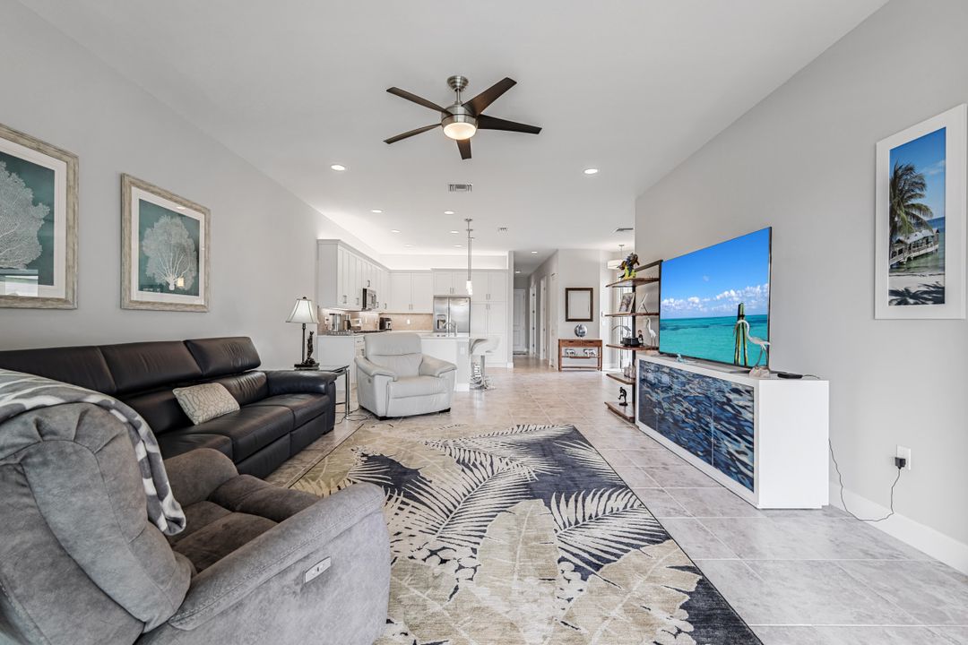 28584 Lobos Cir, Bonita Springs, FL 34135