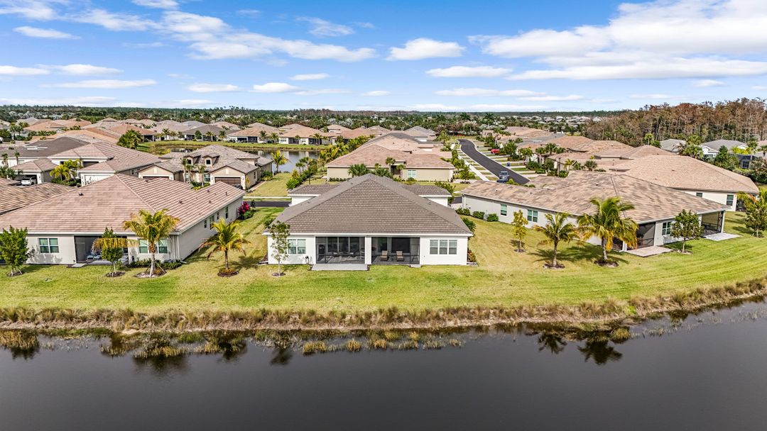 28584 Lobos Cir, Bonita Springs, FL 34135